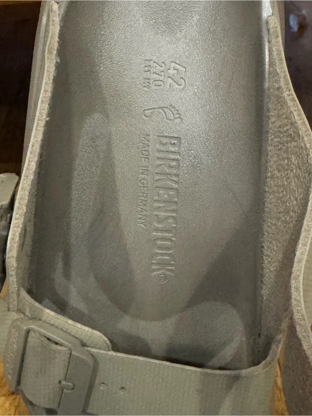 Size 42 Birkenstock Dual-Strap Slides in Olive